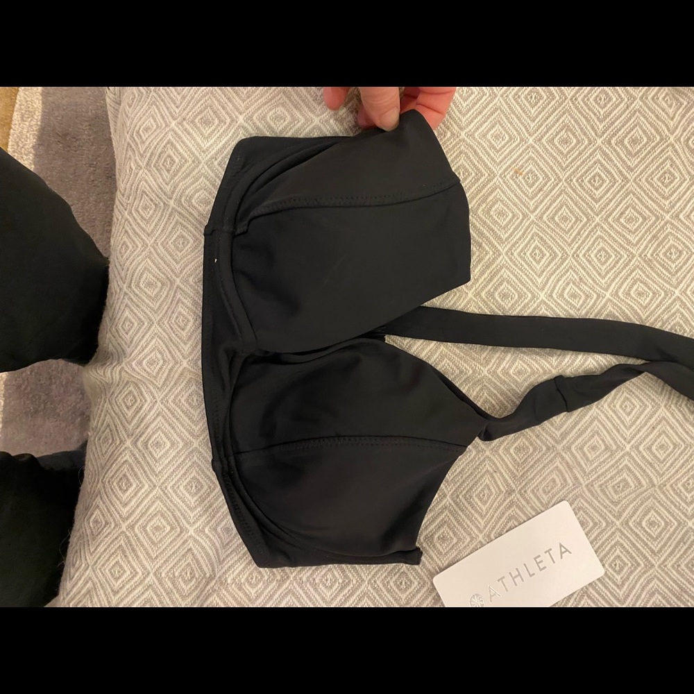Athleta NWT BLACK sculpted halter bikini top 34 D or DD